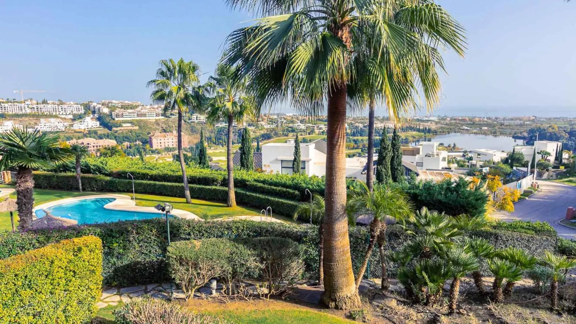 Royal Flamingos Sea View Apartman Estepona Apartment