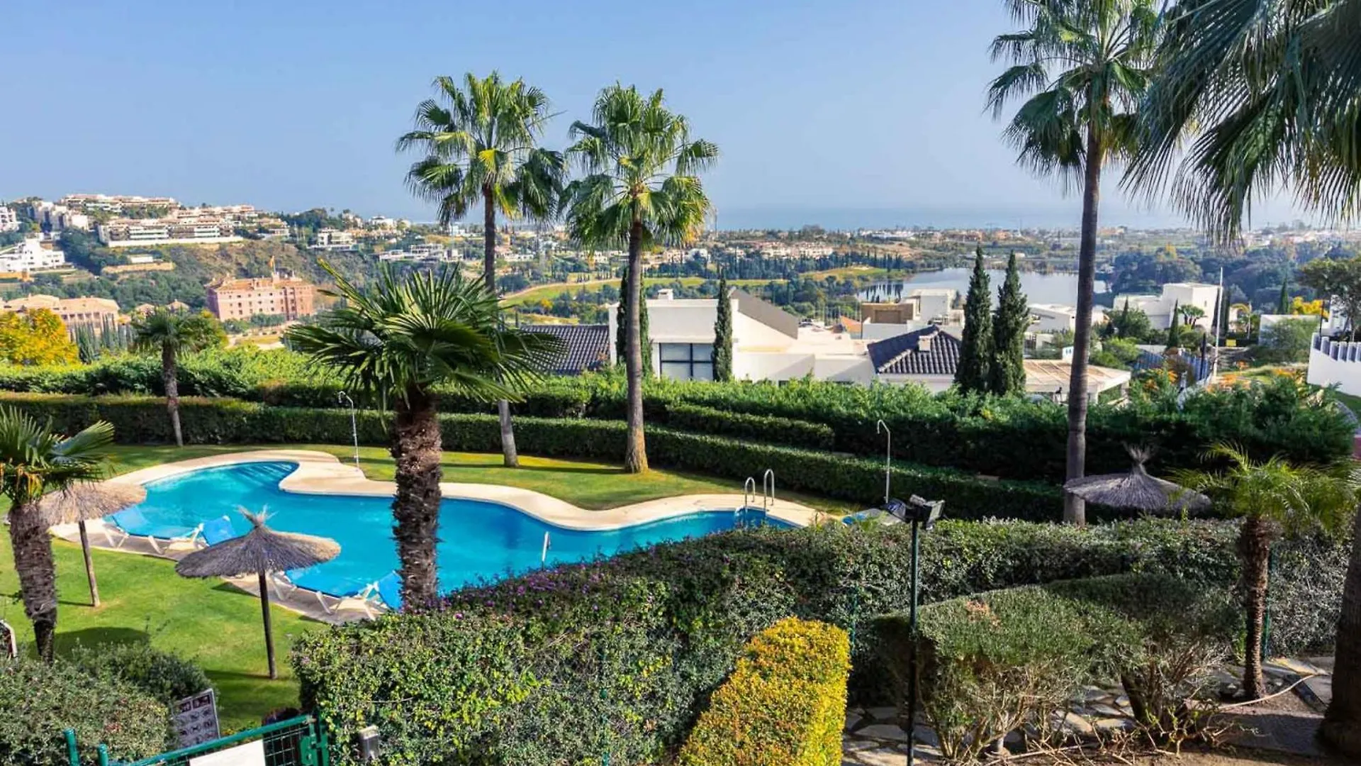 Apartment Royal Flamingos Sea View Apartman Estepona Spain